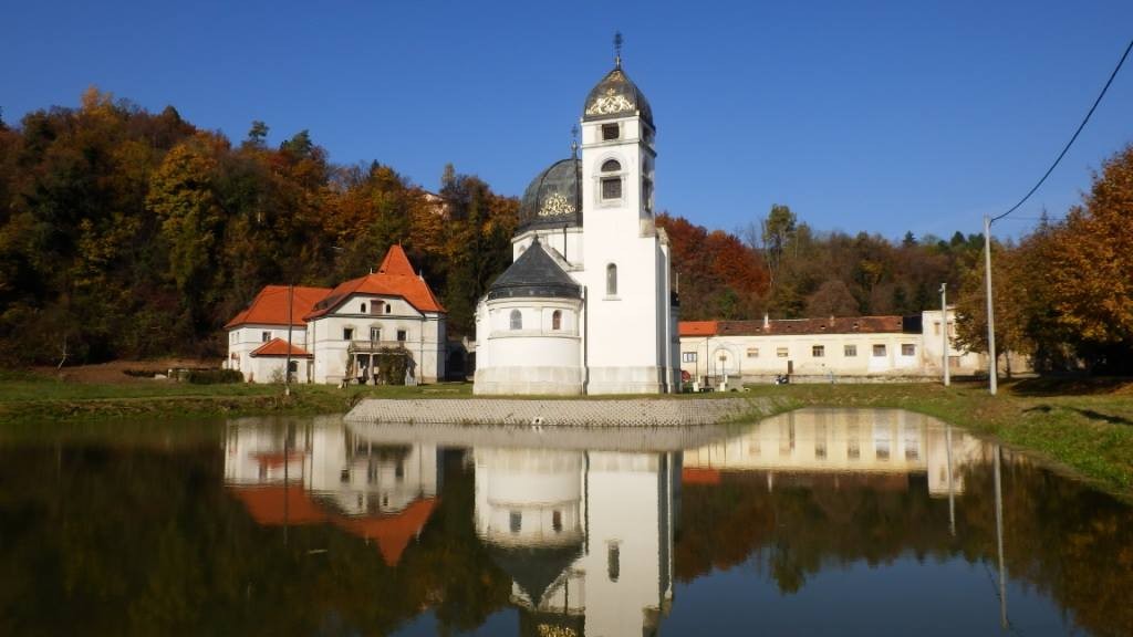 Mala crkvica2