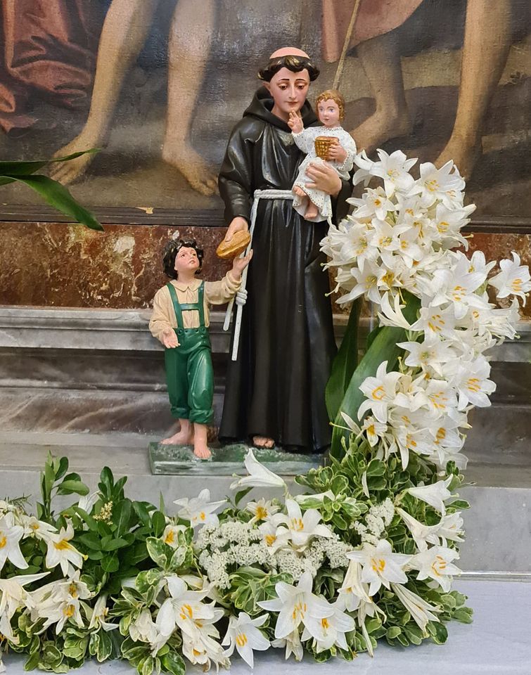 Sv Ante s ljiljanima